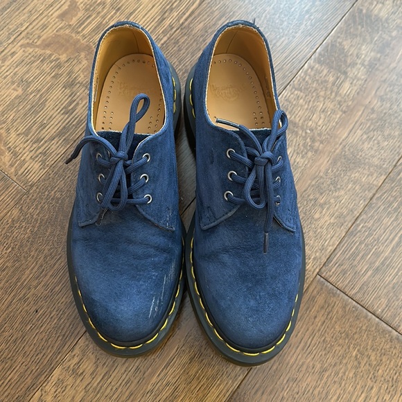 Almost new Suede Oxford Dr Martens - Picture 1 of 7